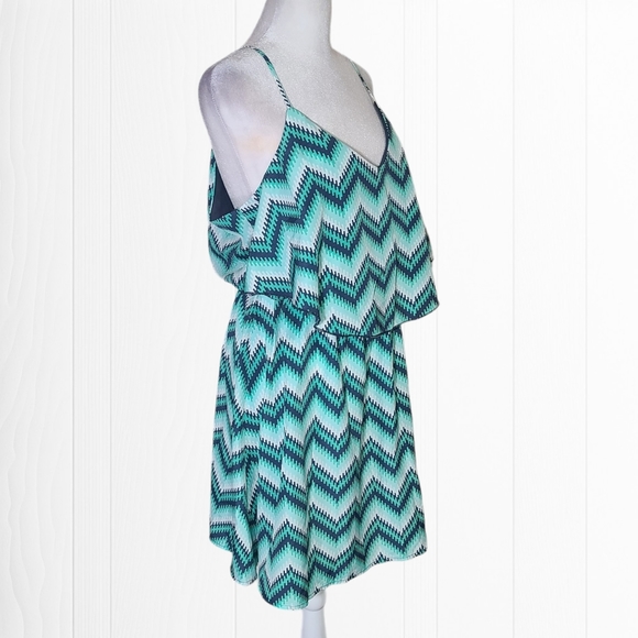 My Michelle Women's Blue Green Chevron Spaghetti Strap Mini Dress Size Large - Picture 5 of 11